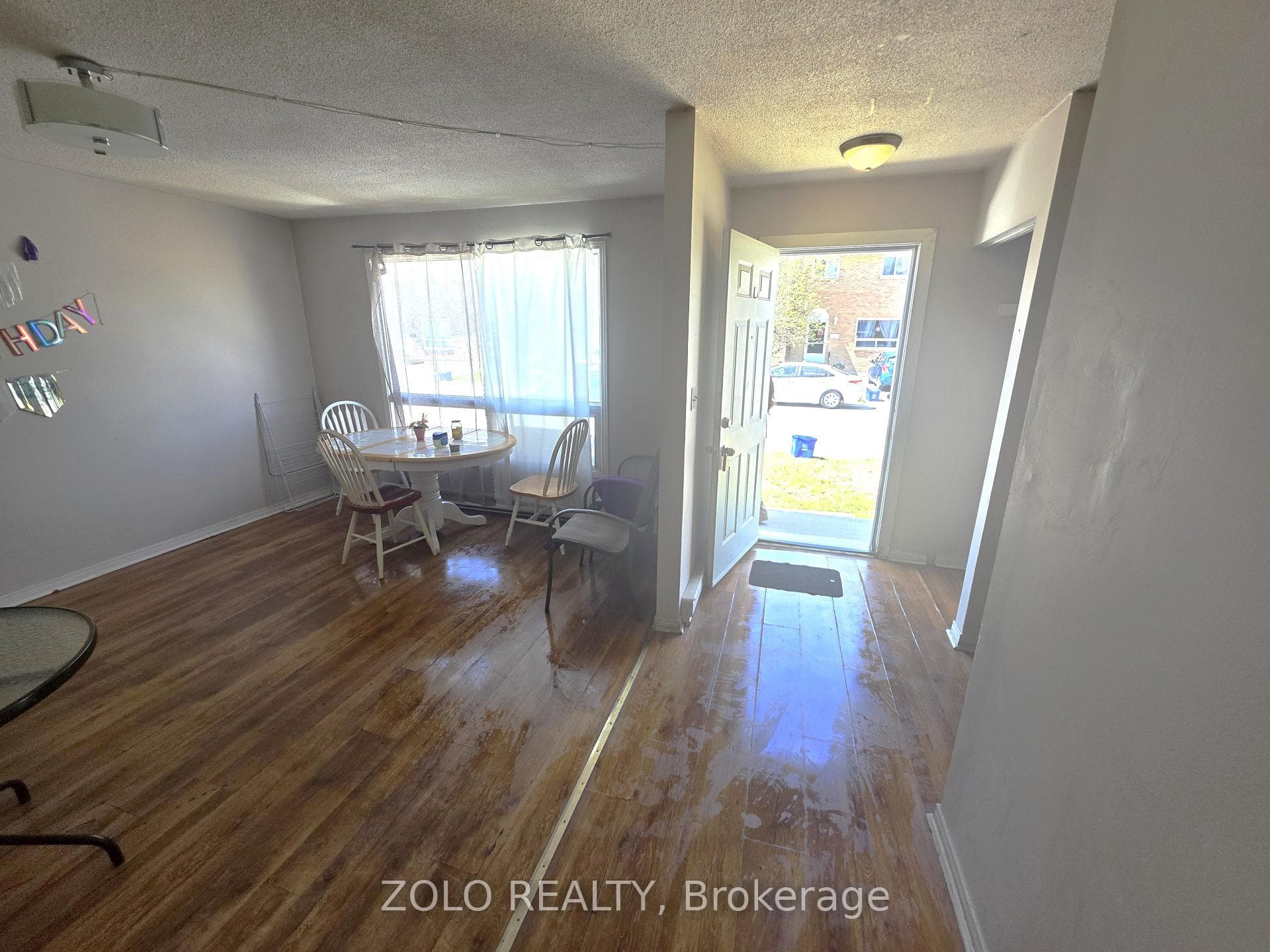 90 Rosemund Crescent Unit 35 photo 5