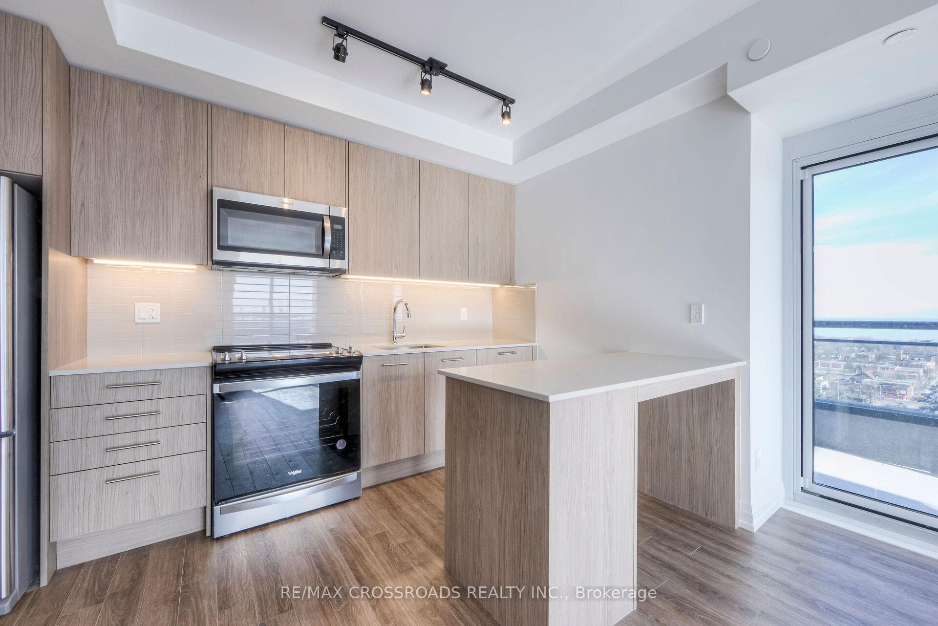 286 Main Street Unit 2108 photo 6