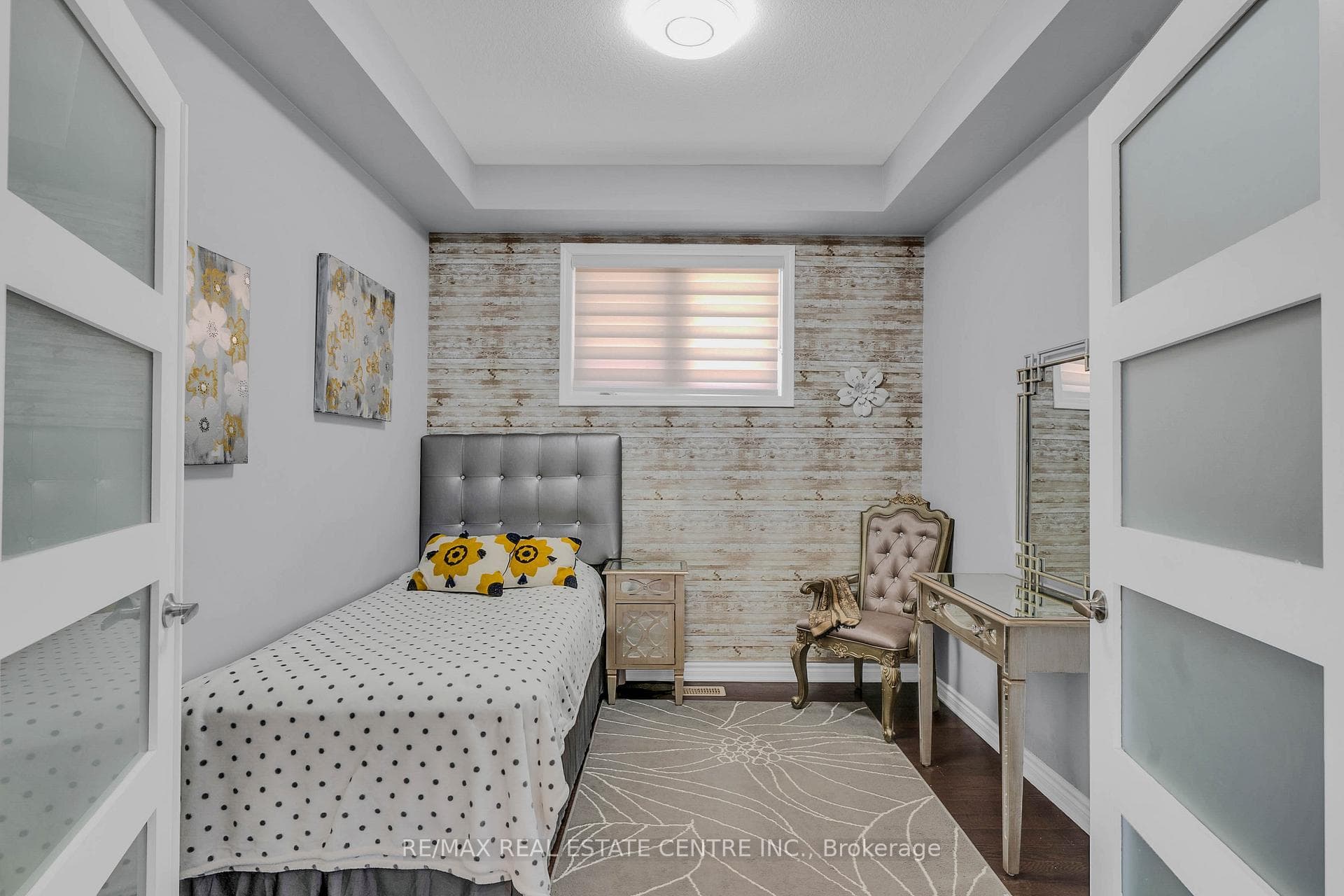 460 Equestrian Way photo 10