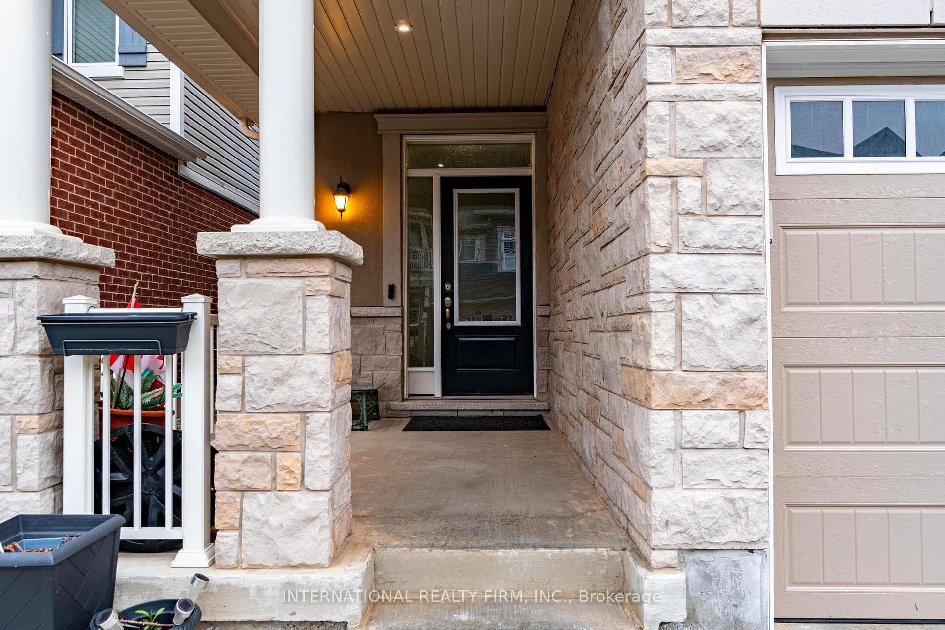 1312 Whitney Terrace photo 5