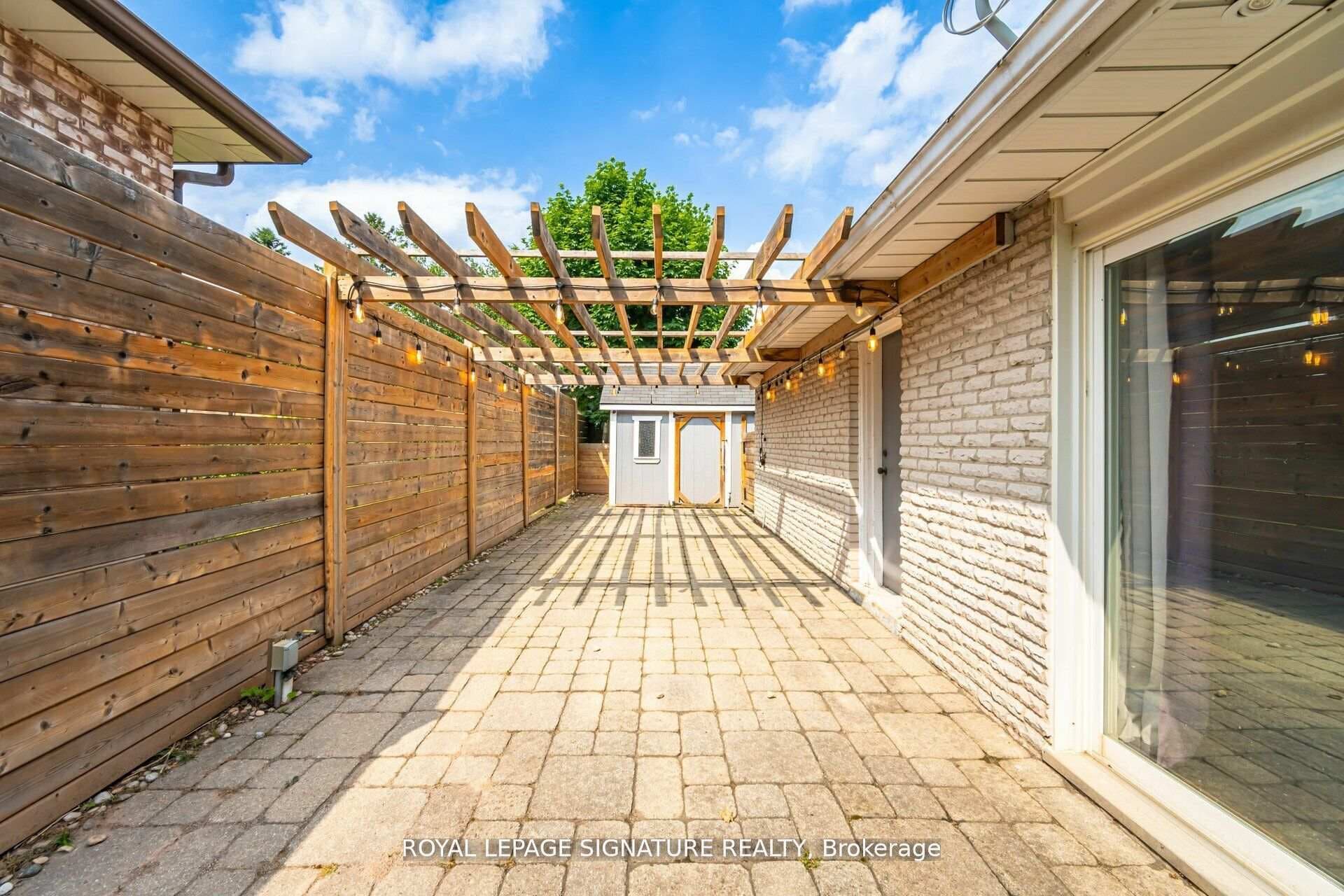 2497 Wyatt Street photo 30