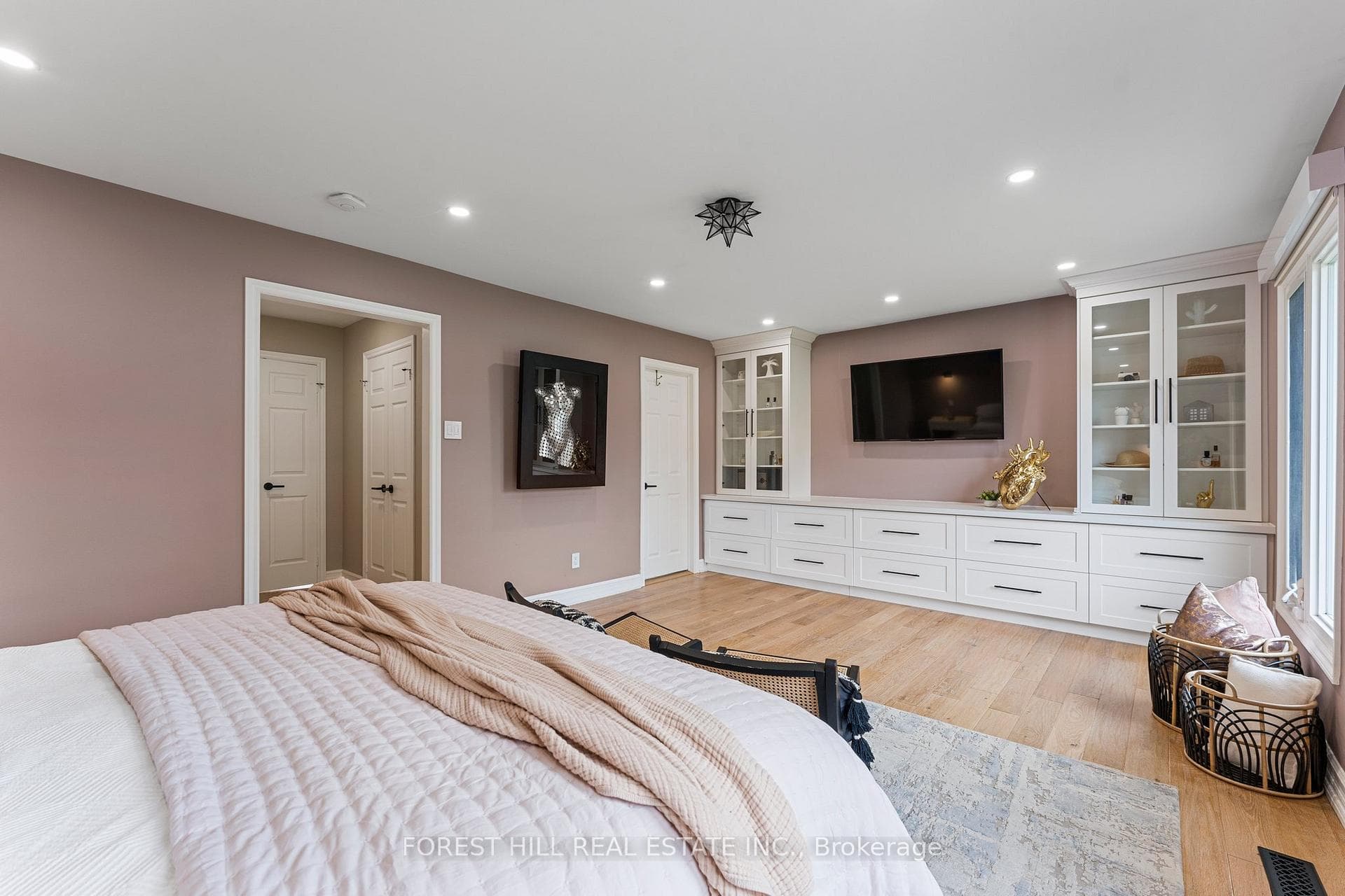 63 Humber Valley Crescent photo 19