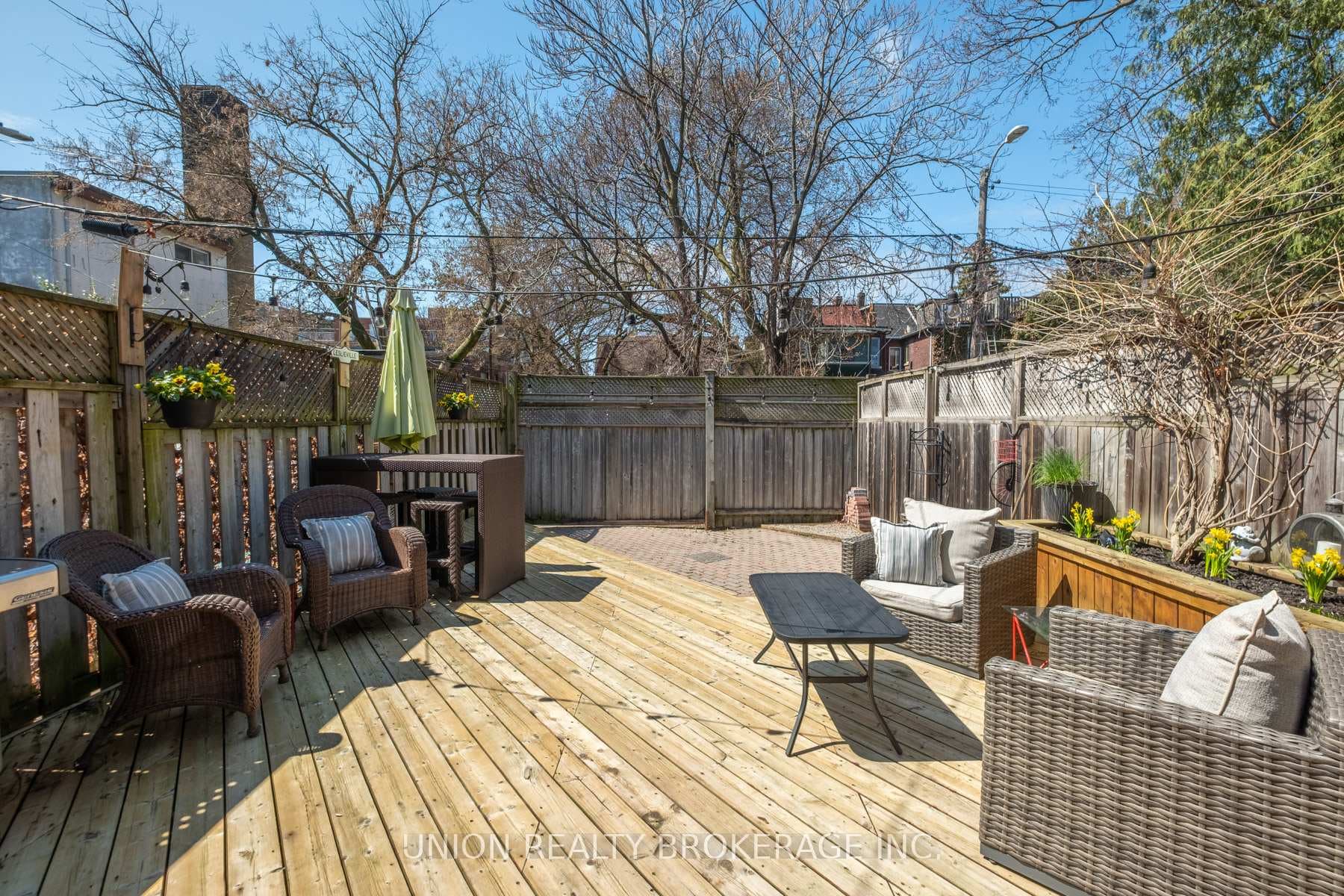 10 Bertmount Avenue photo 32