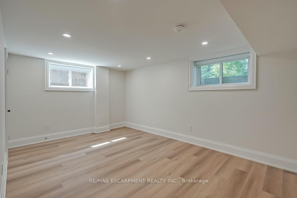 346 Highside Drive photo 29