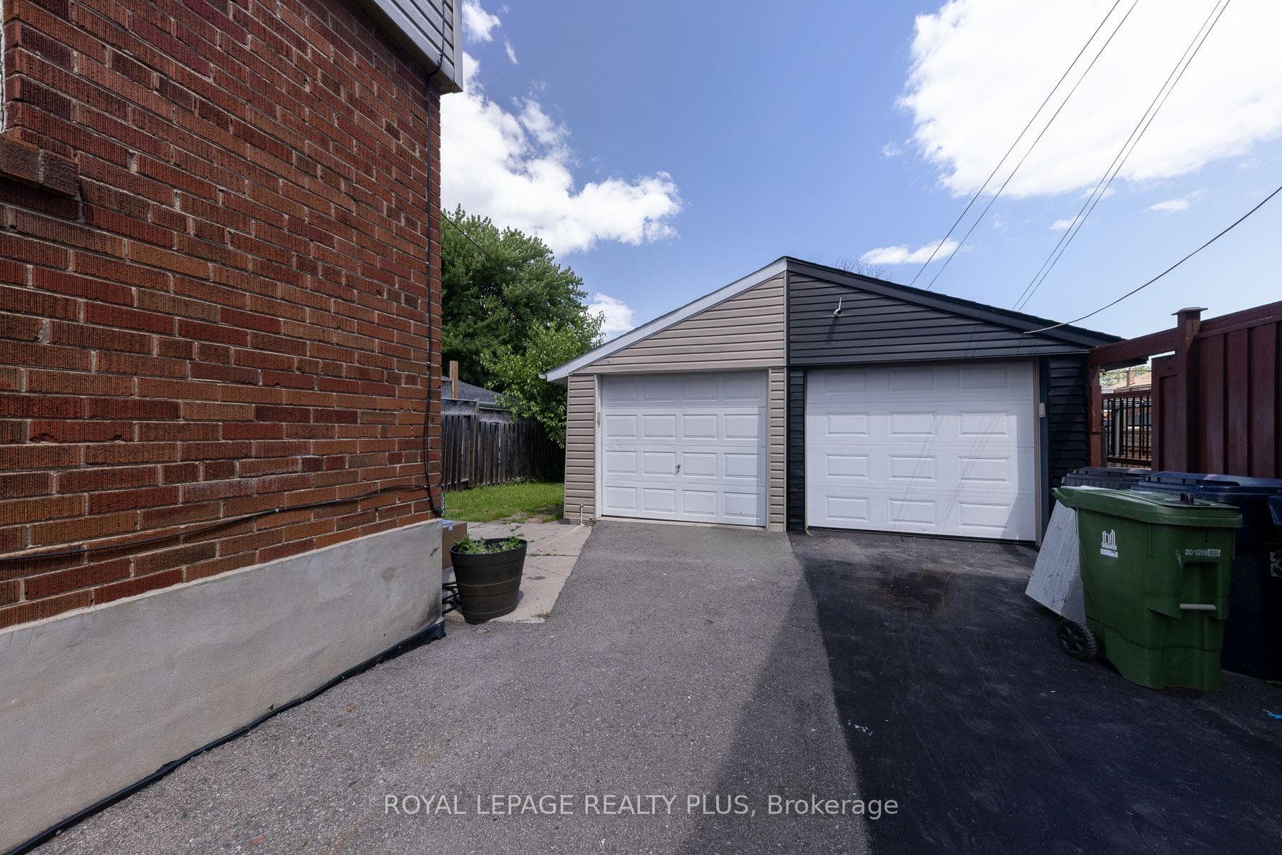 33 Dayton Avenue photo 30