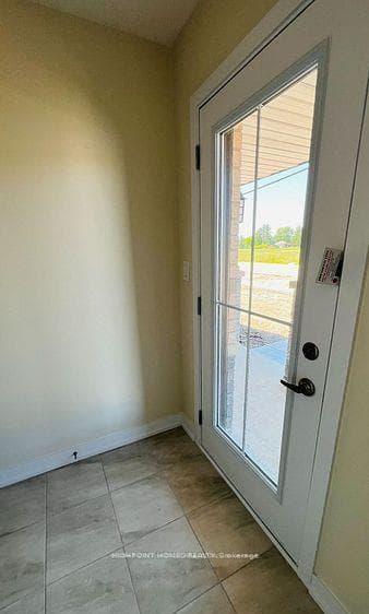 125 Melody Lane photo 2
