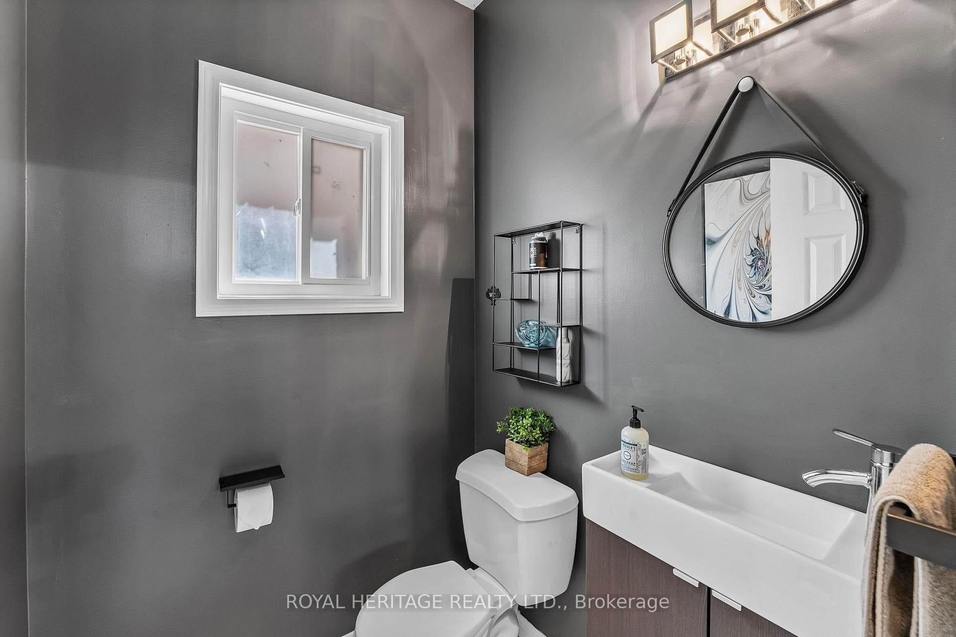 127 Laprade Square photo 14