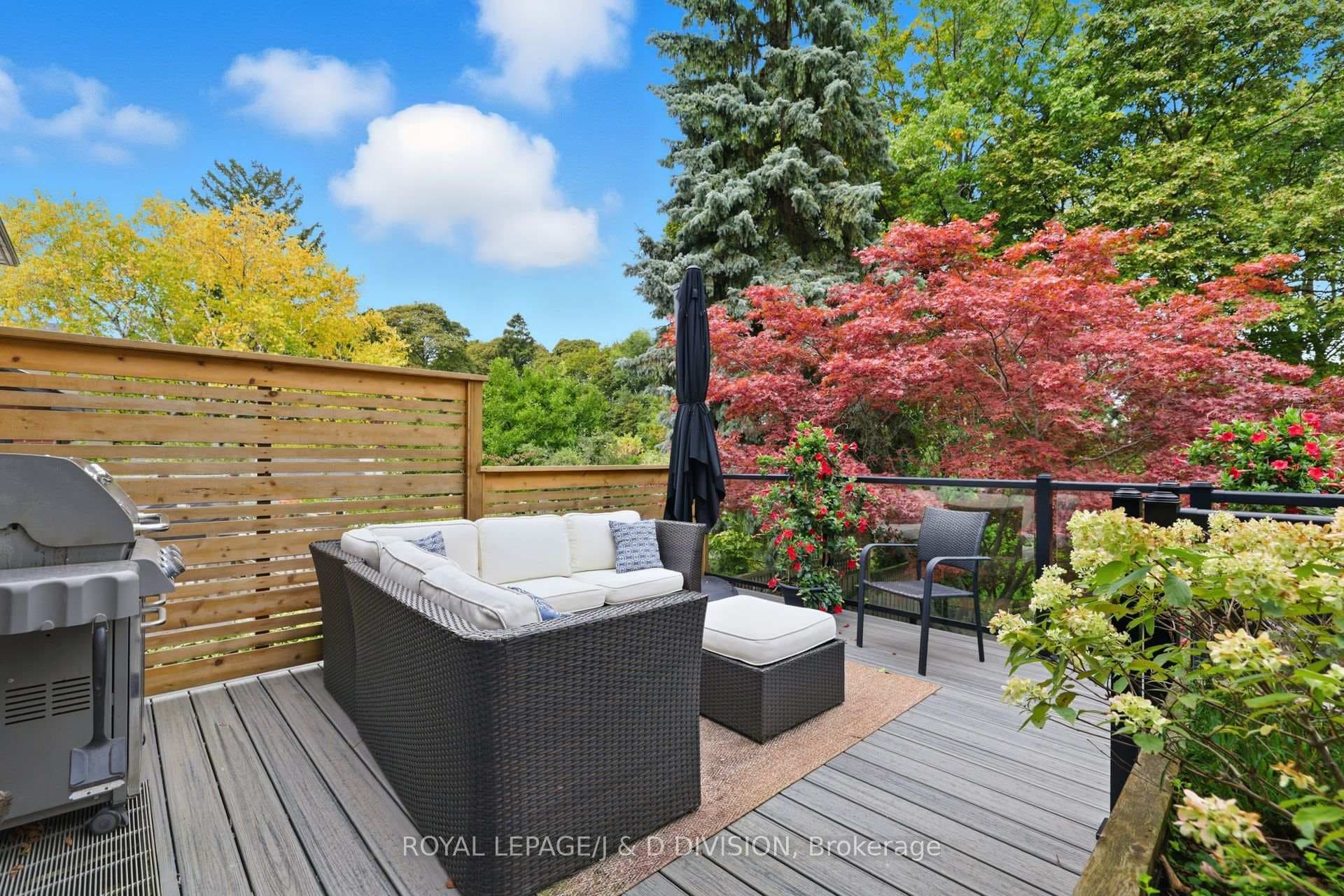 Upper Deck w Seating Area and BBQ