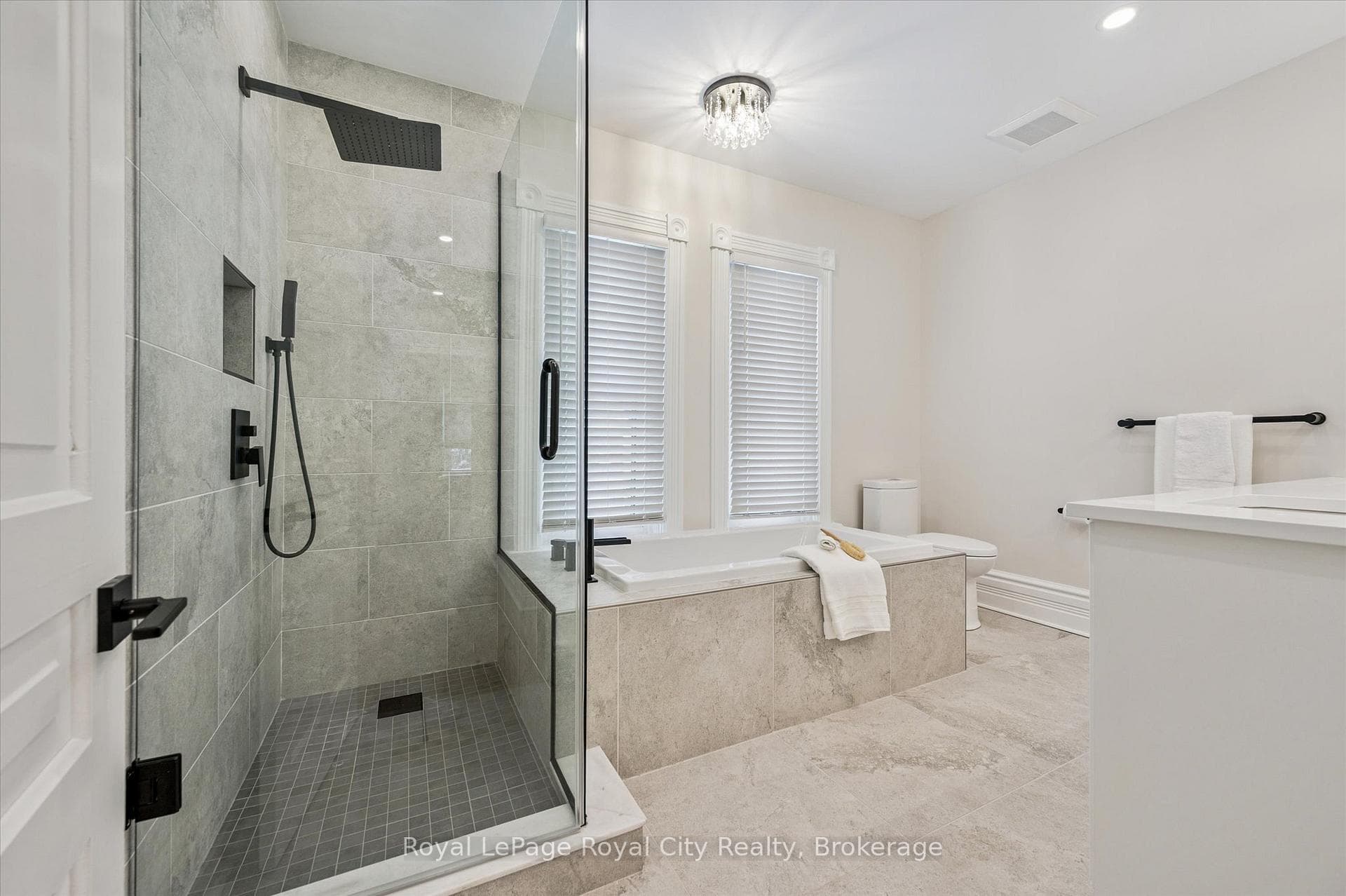 292 Geddes Street photo 28