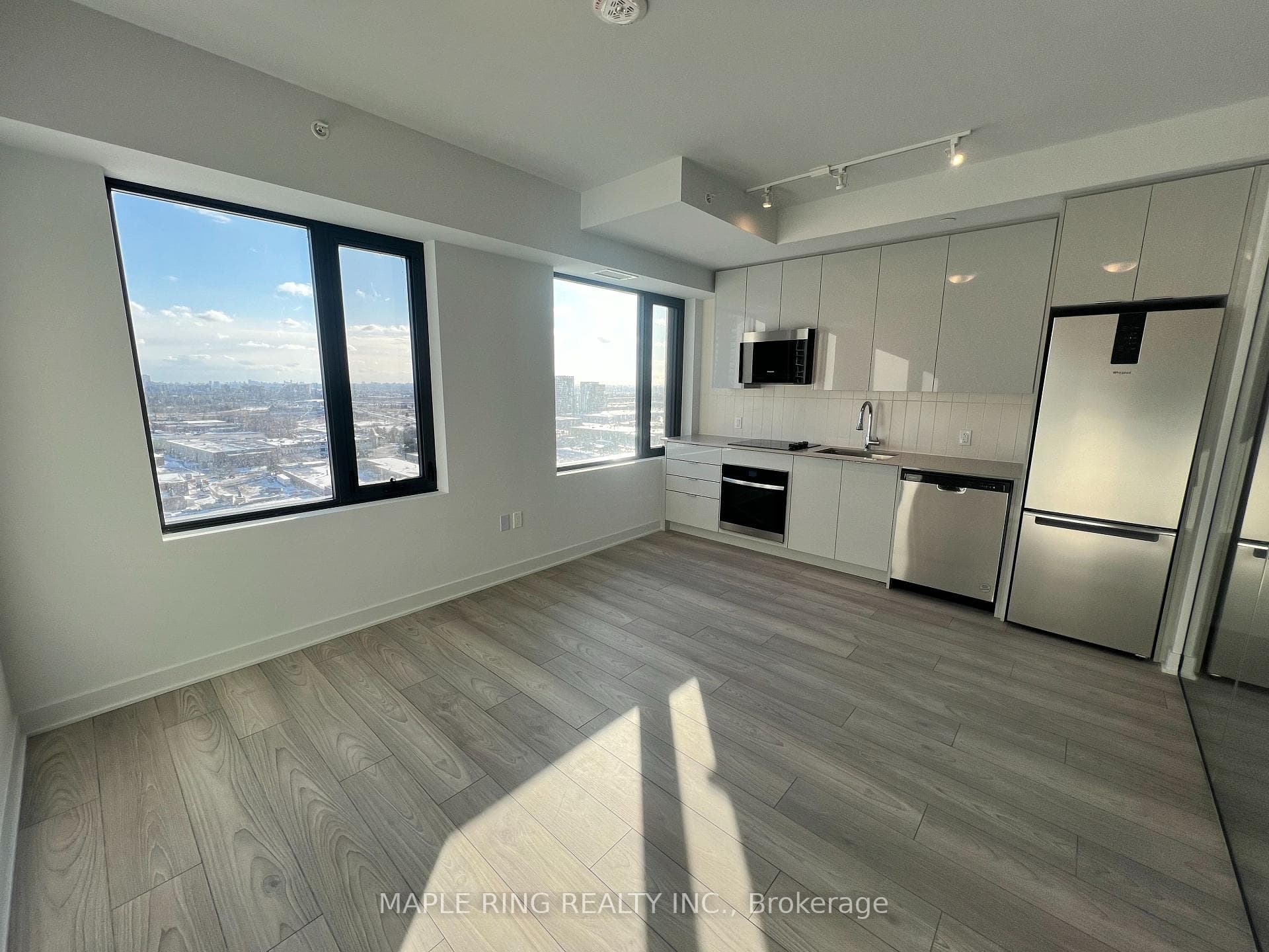 2920 Highway 7 Road Unit 1608 photo 1