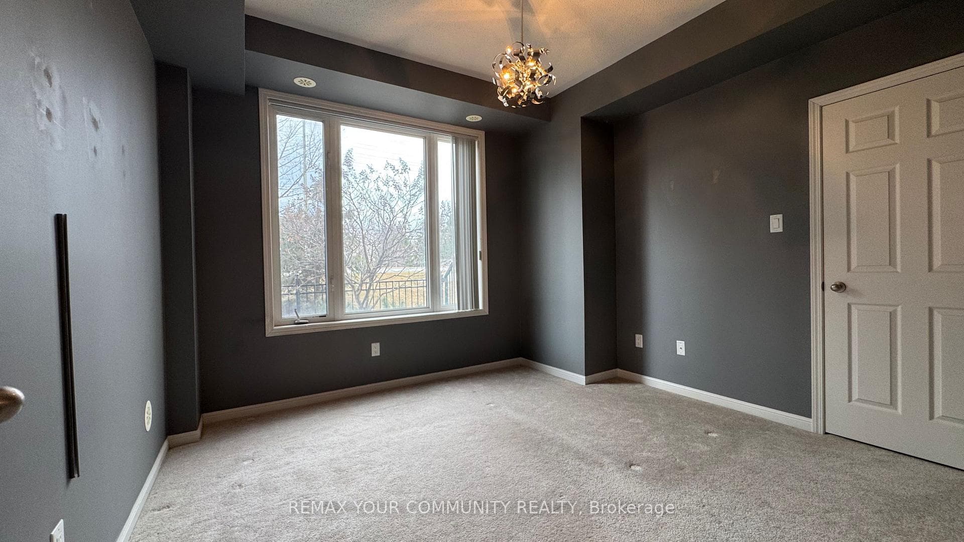 15949 Bayview Avenue photo 15