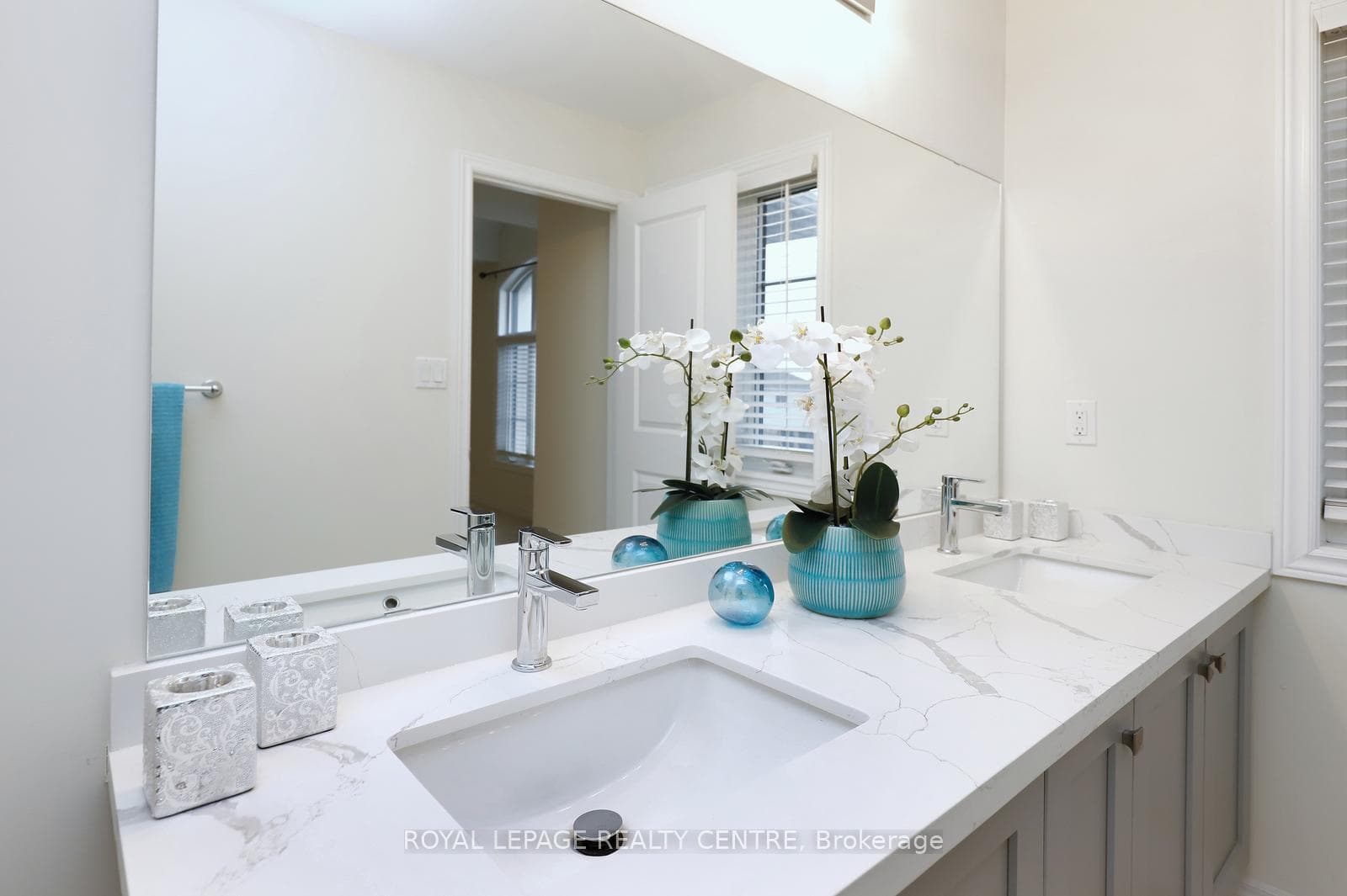 64 Genoa Drive photo 25