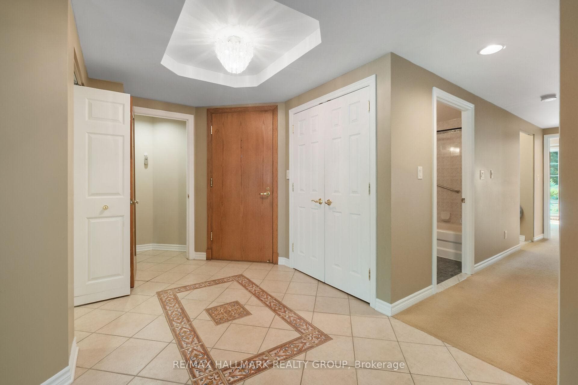 131 Robson Court Unit 1A photo 9