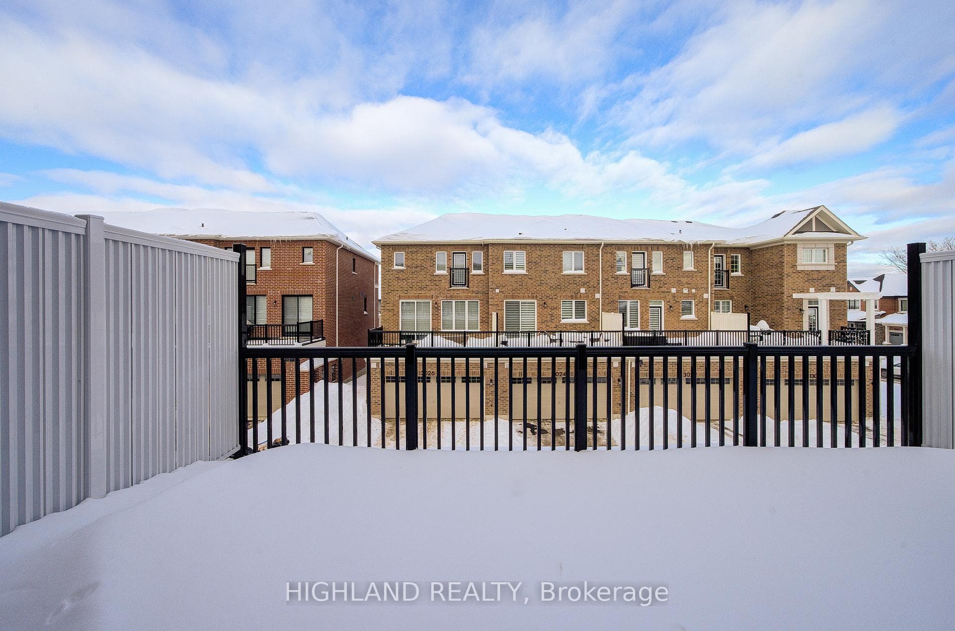 1291 Courtleigh Trail Unit 4 photo 15