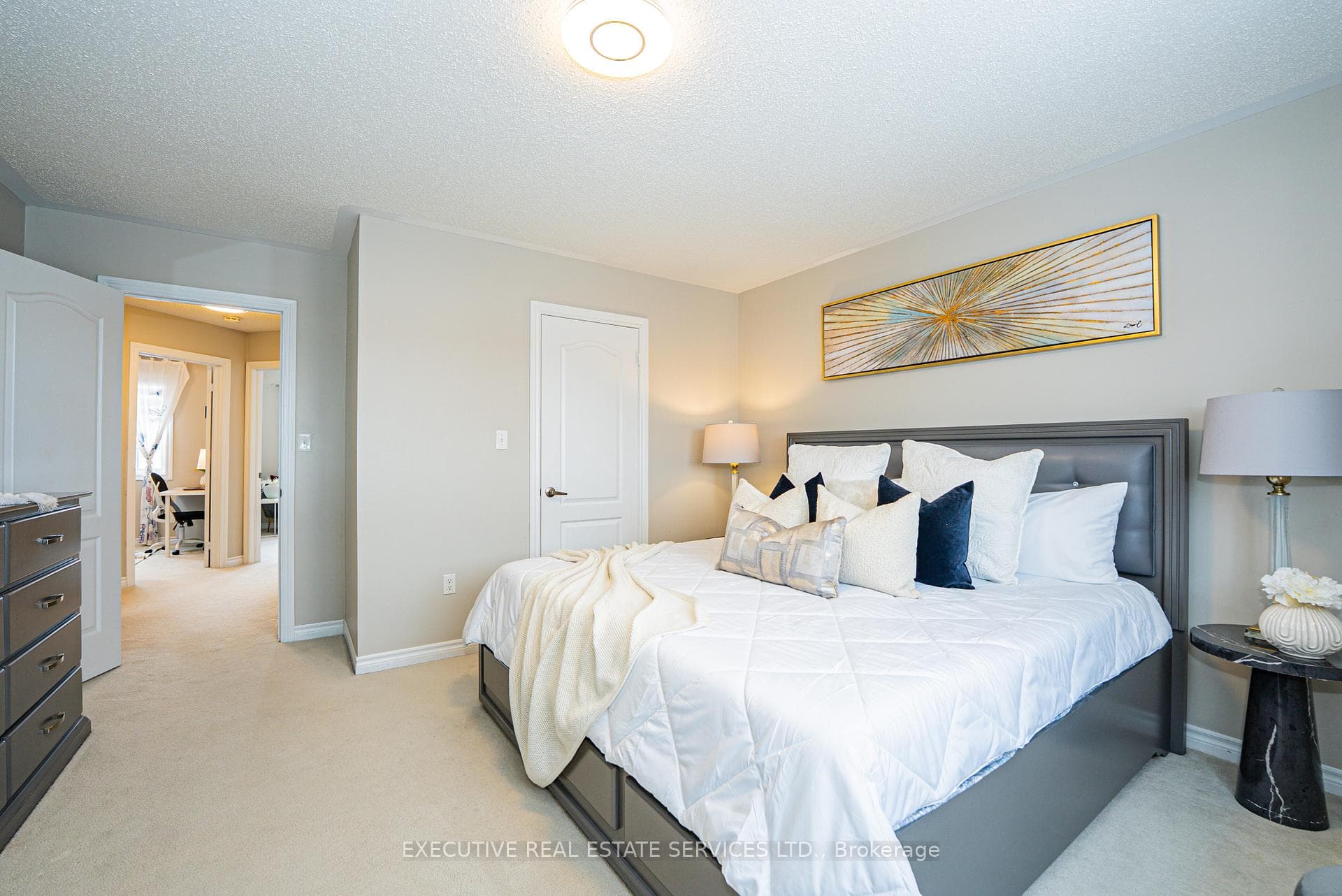 51 CHISWICK Avenue photo 24