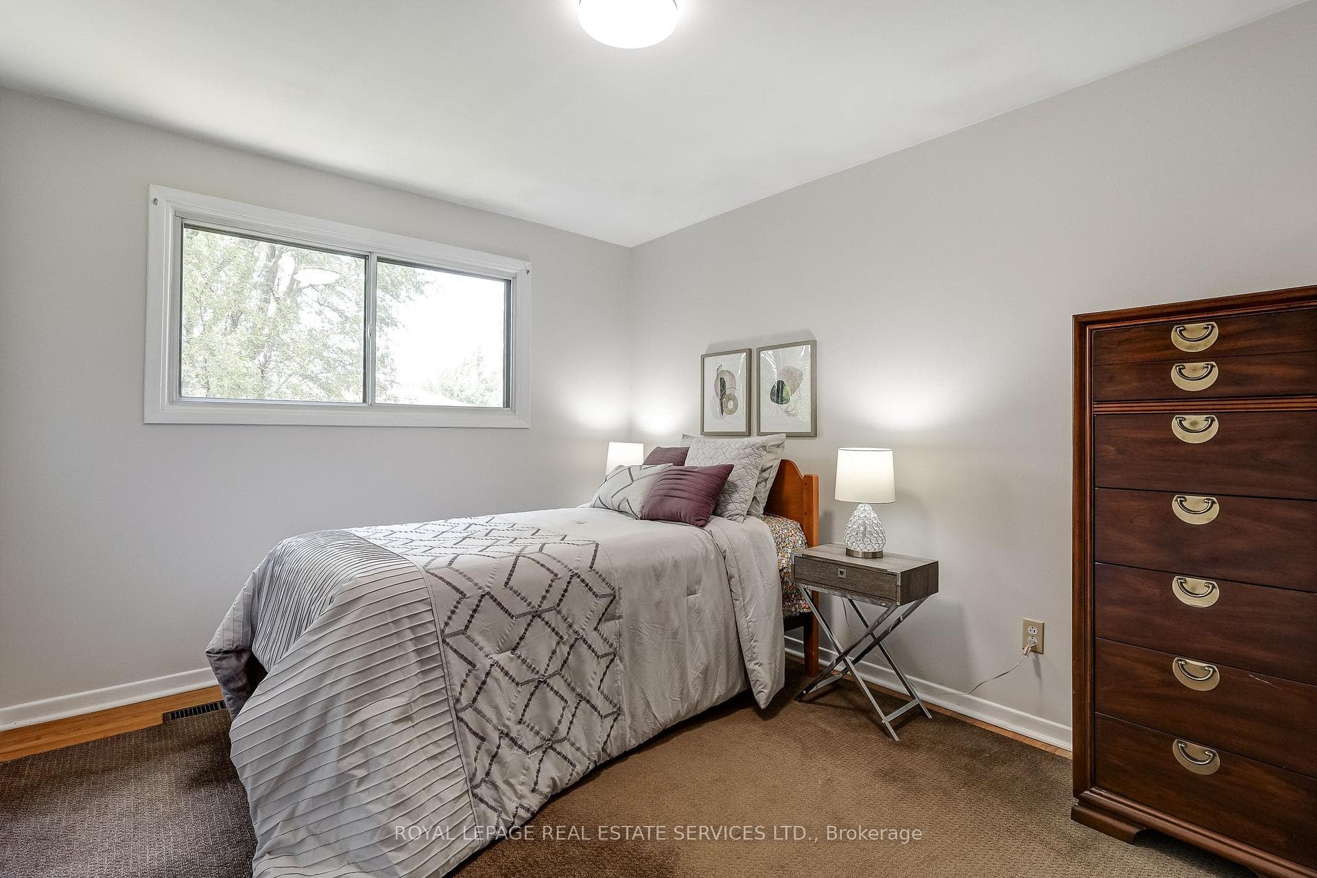 2651 Hollington Crescent photo 28