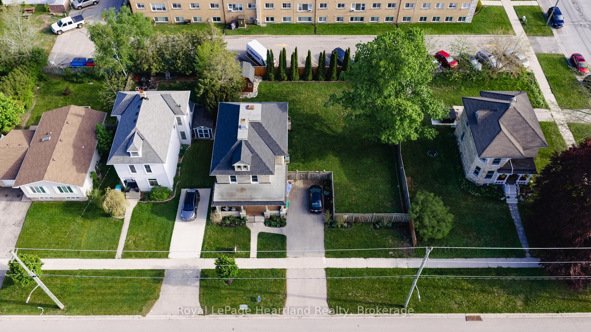 14 Elgin Avenue photo 2