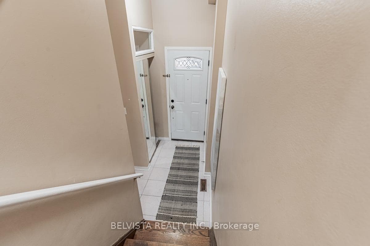 55 Collinsgrove Road Unit 218 photo 4