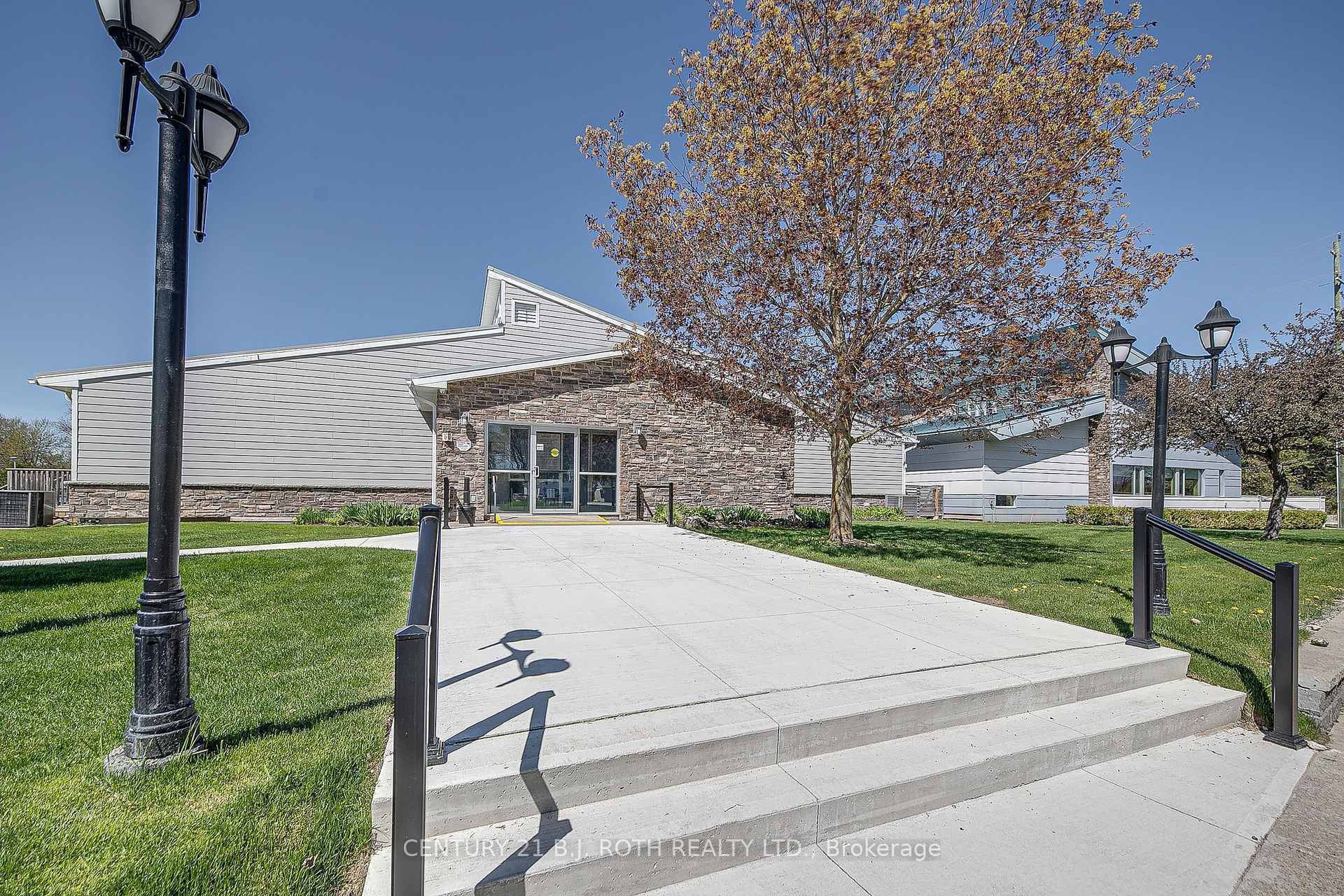 112 Linden Lane photo 40