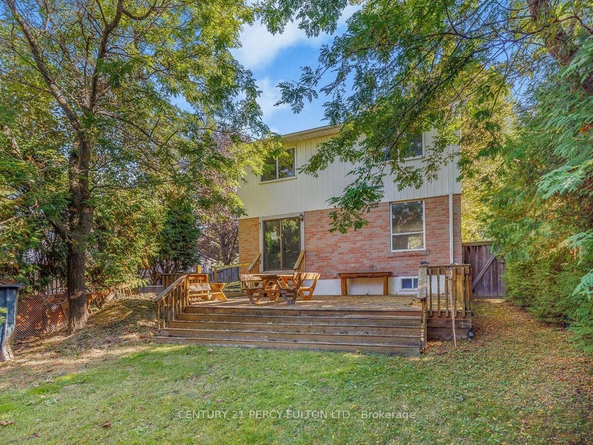 149 Armitage Drive photo 38