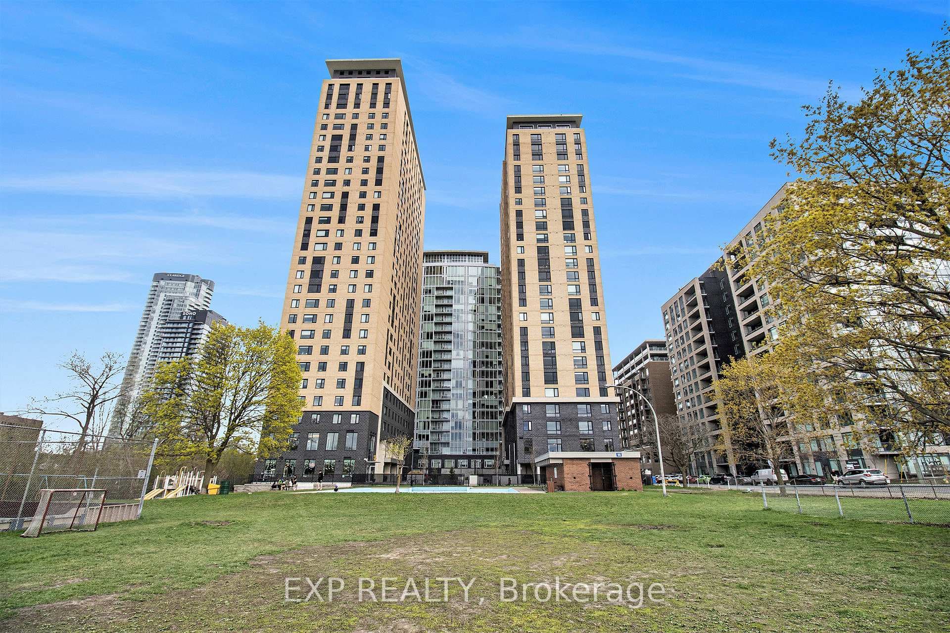 105 Champagne Avenue Unit 2208 photo 1