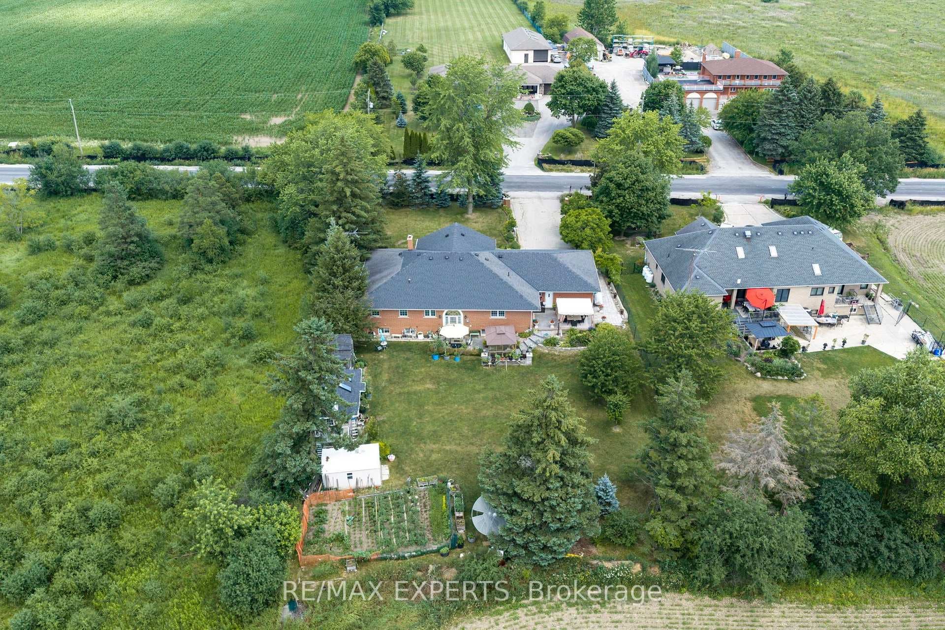 12792 Humber Station Road photo 6