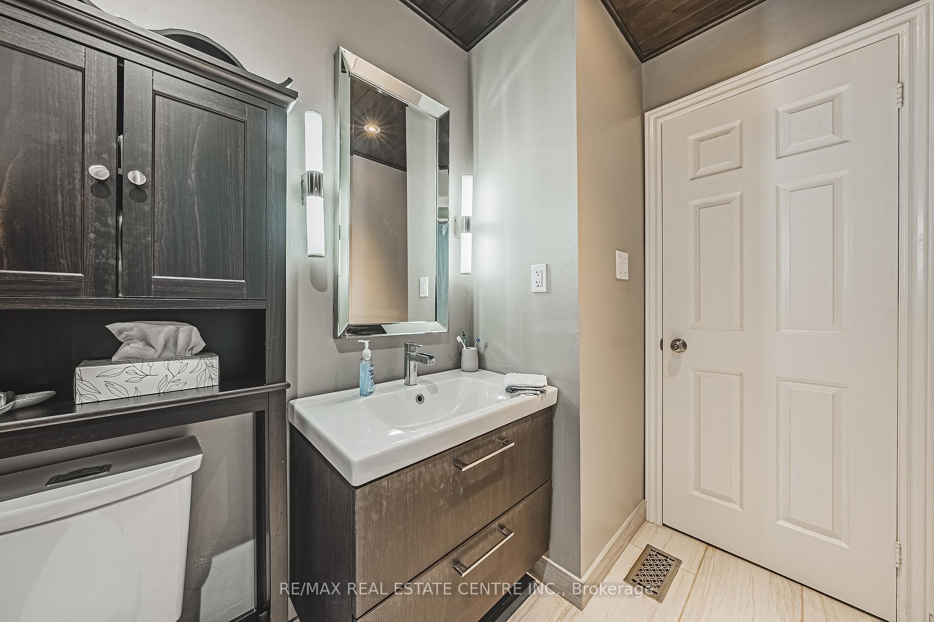 266 LIMERIDGE Road Unit 3 photo 23