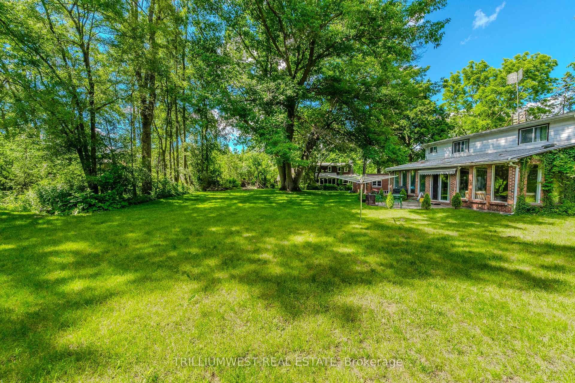 61 Limerick Drive photo 38