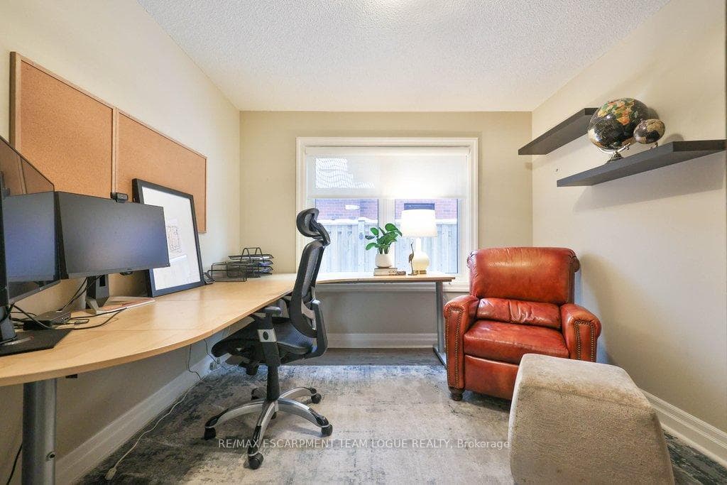 1215 Rushbrooke Drive photo 19