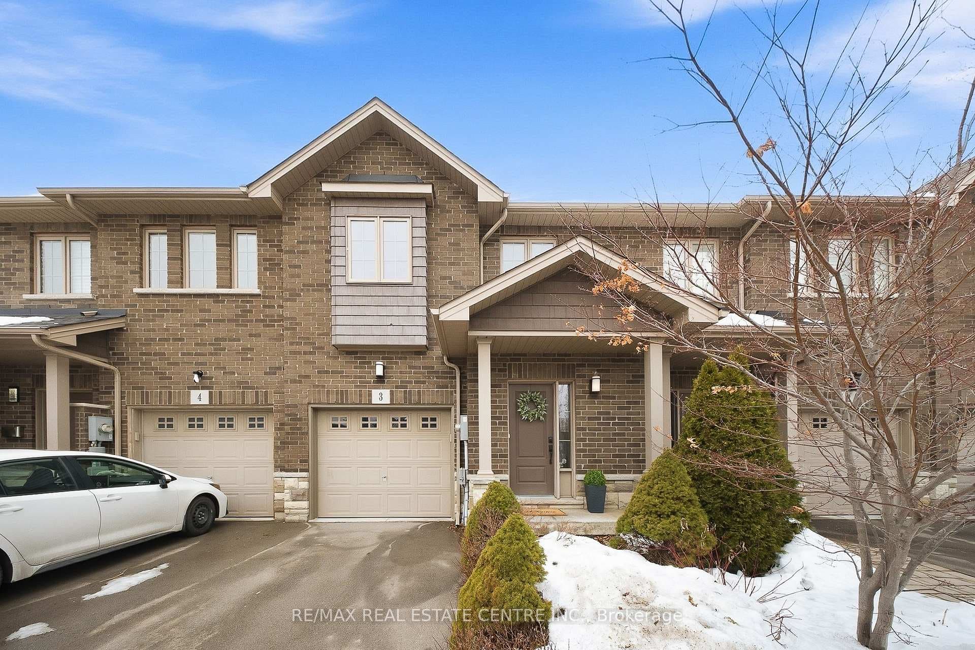 43 Kerman Avenue Unit 3 photo 1