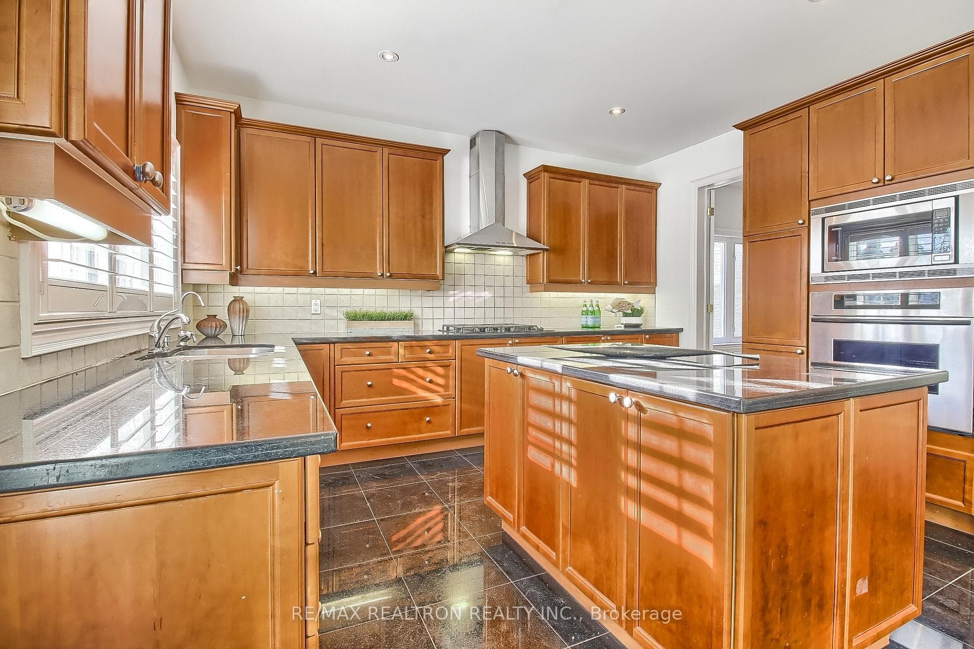 45 Frybrook Crescent photo 7