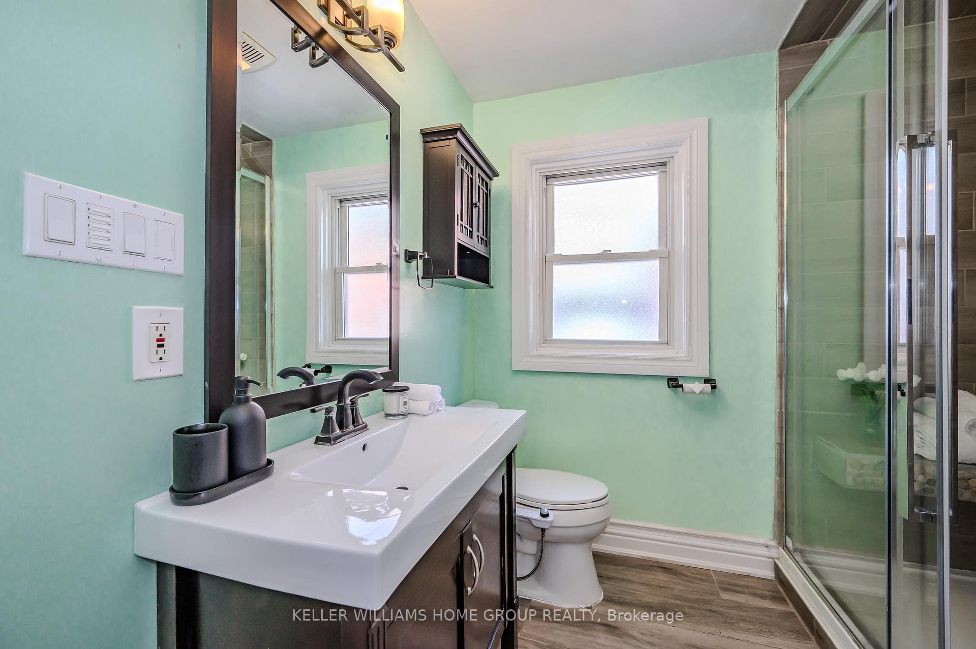 227 Arthur Street photo 19