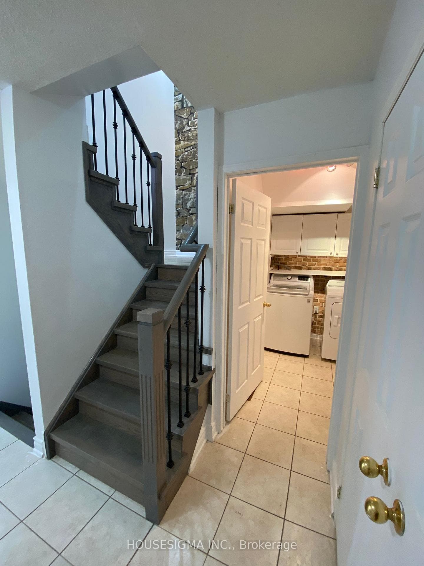 1430 Forest Street photo 12