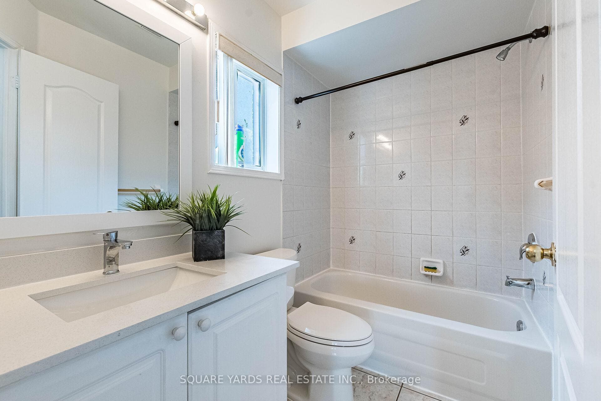 70 Rubysilver Drive photo 29