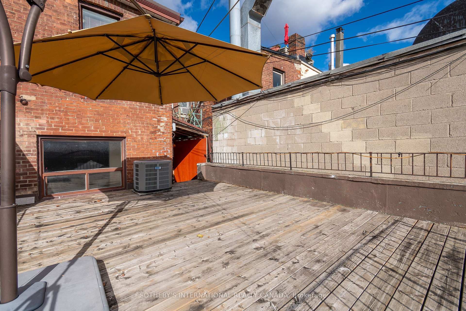 1155 Davenport Road photo 34