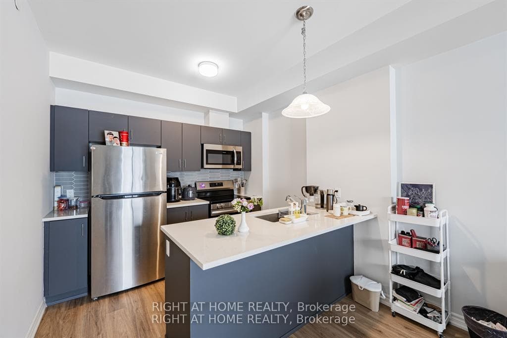1350 Hemlock Road Unit 506 photo 14