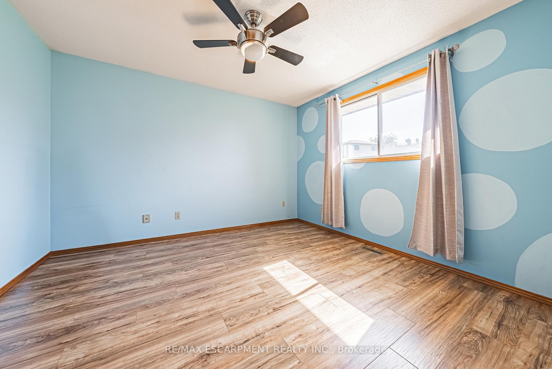 19 Glenhaven Court photo 18
