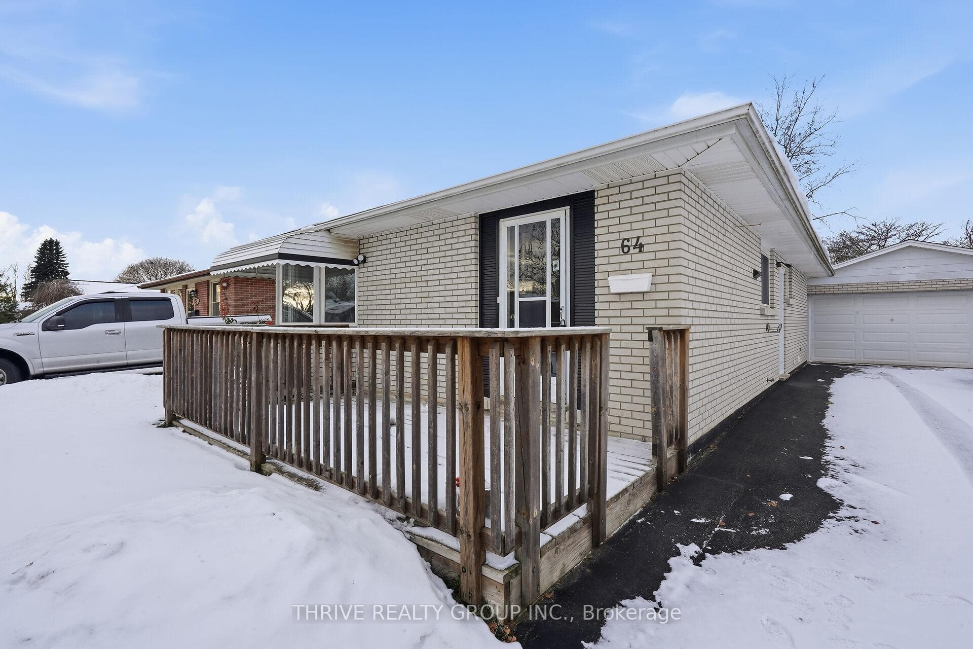 64 Jena Crescent photo 15