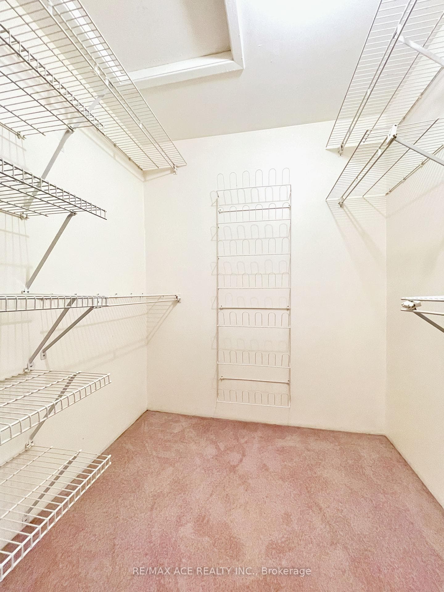 16 Wardencourt Drive photo 24