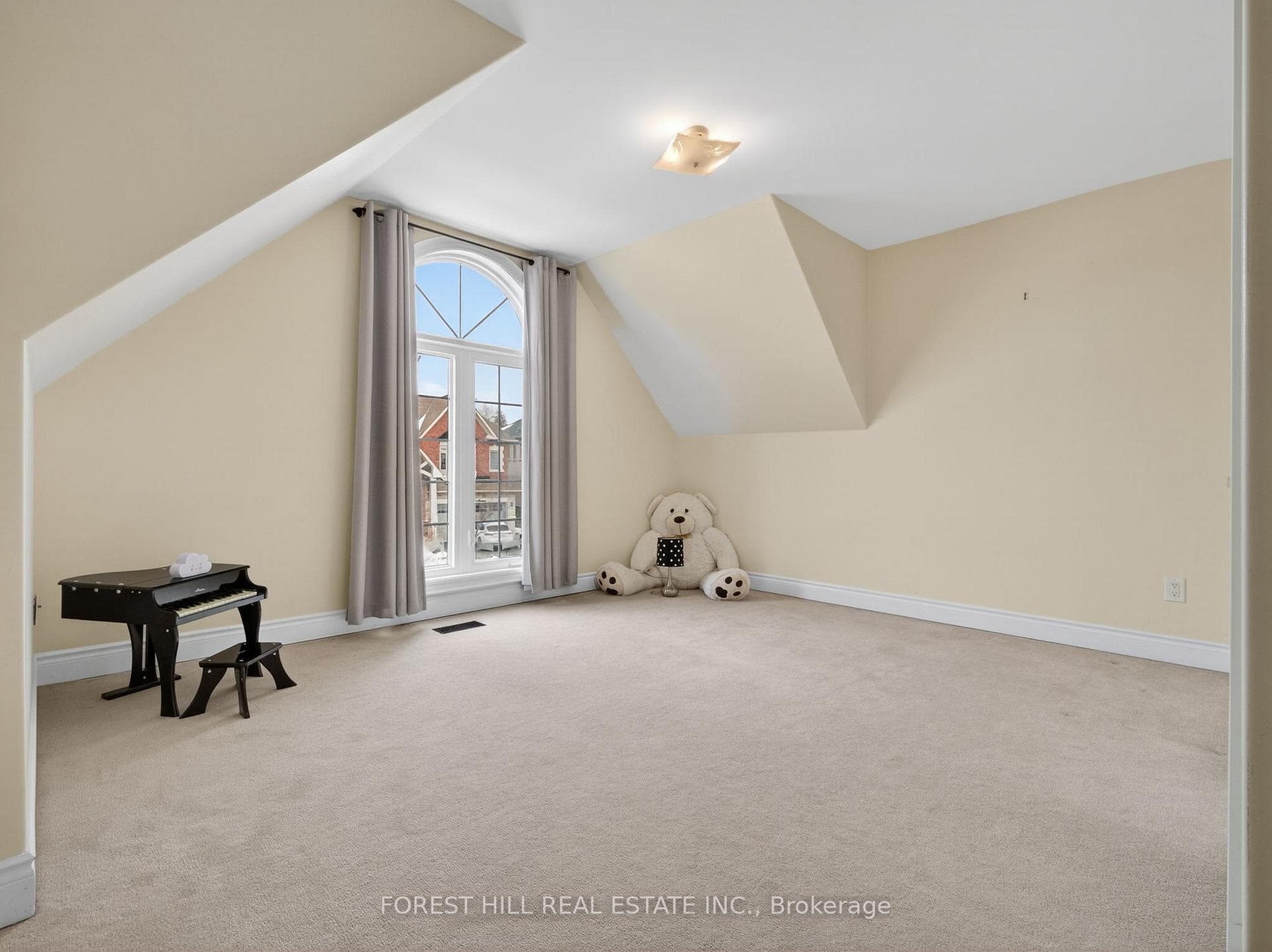 232 Luca Avenue photo 37