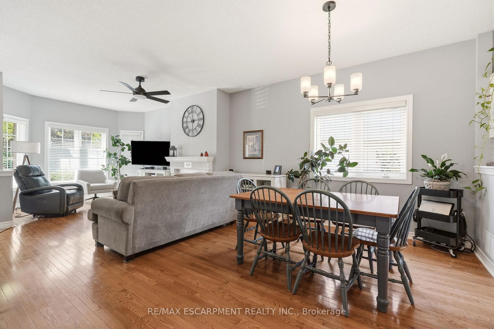 78 SUMAC Court photo 5