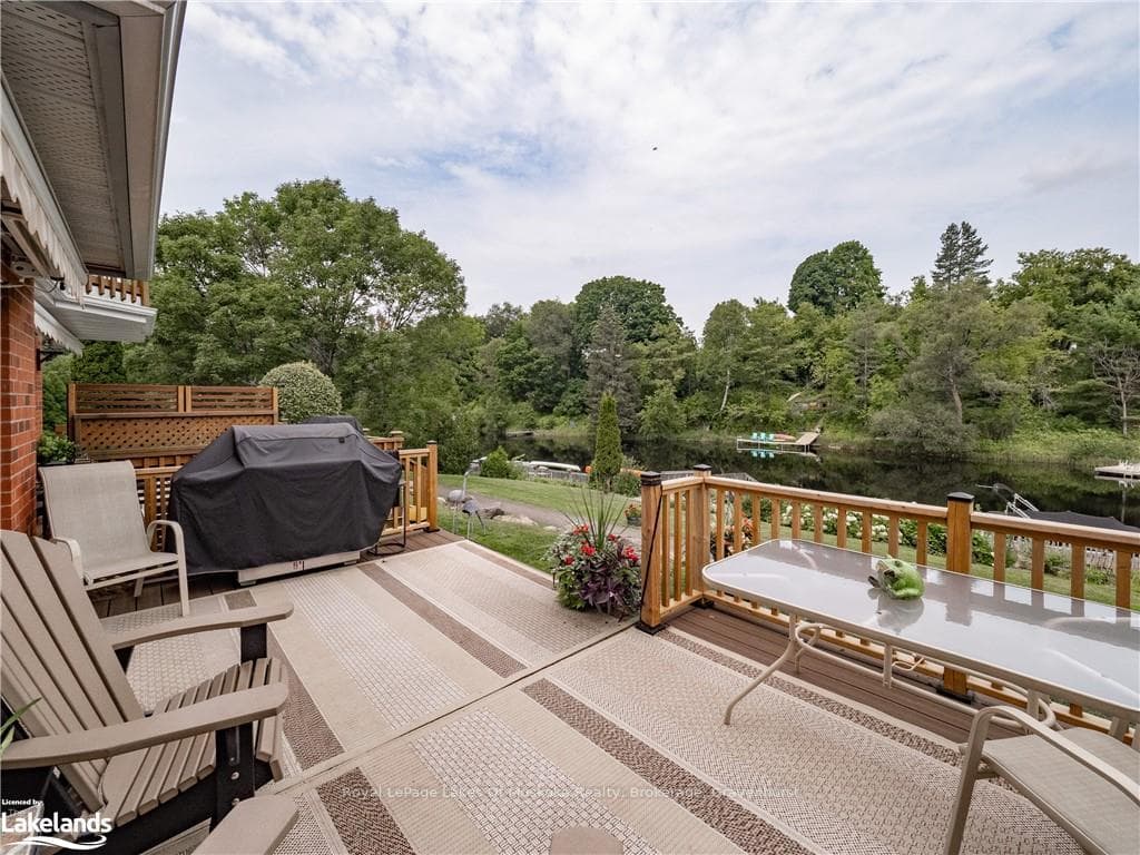 43 SHORELINE Drive photo 22