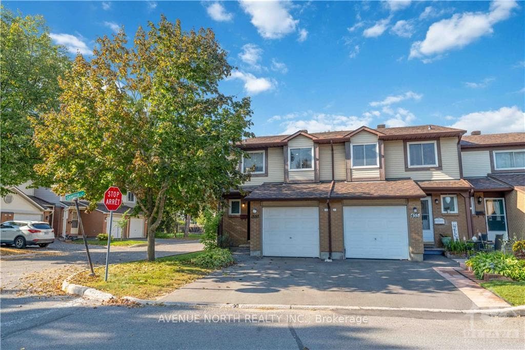 453 CANOTIA Place photo 1