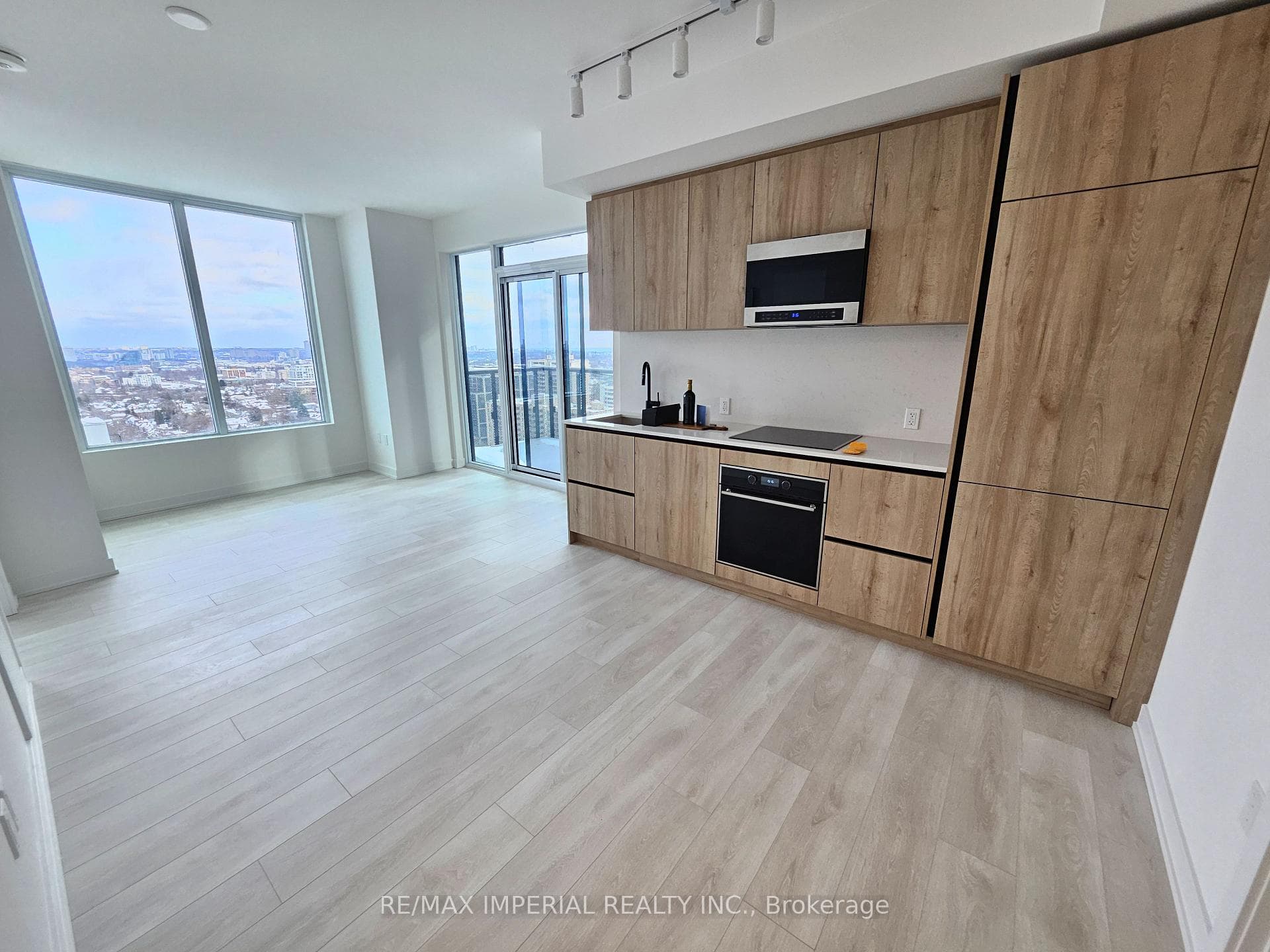 117 Broadway Avenue Unit 2111 North photo 1