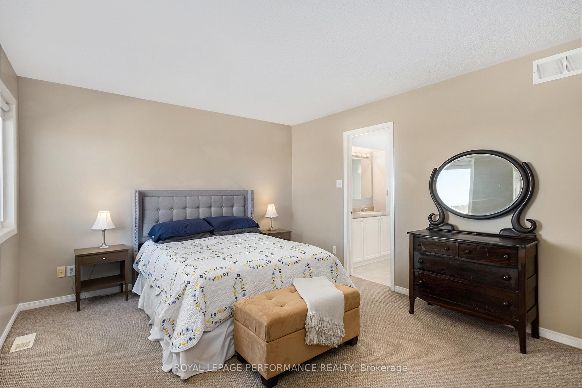 148 Labelle Street photo 26