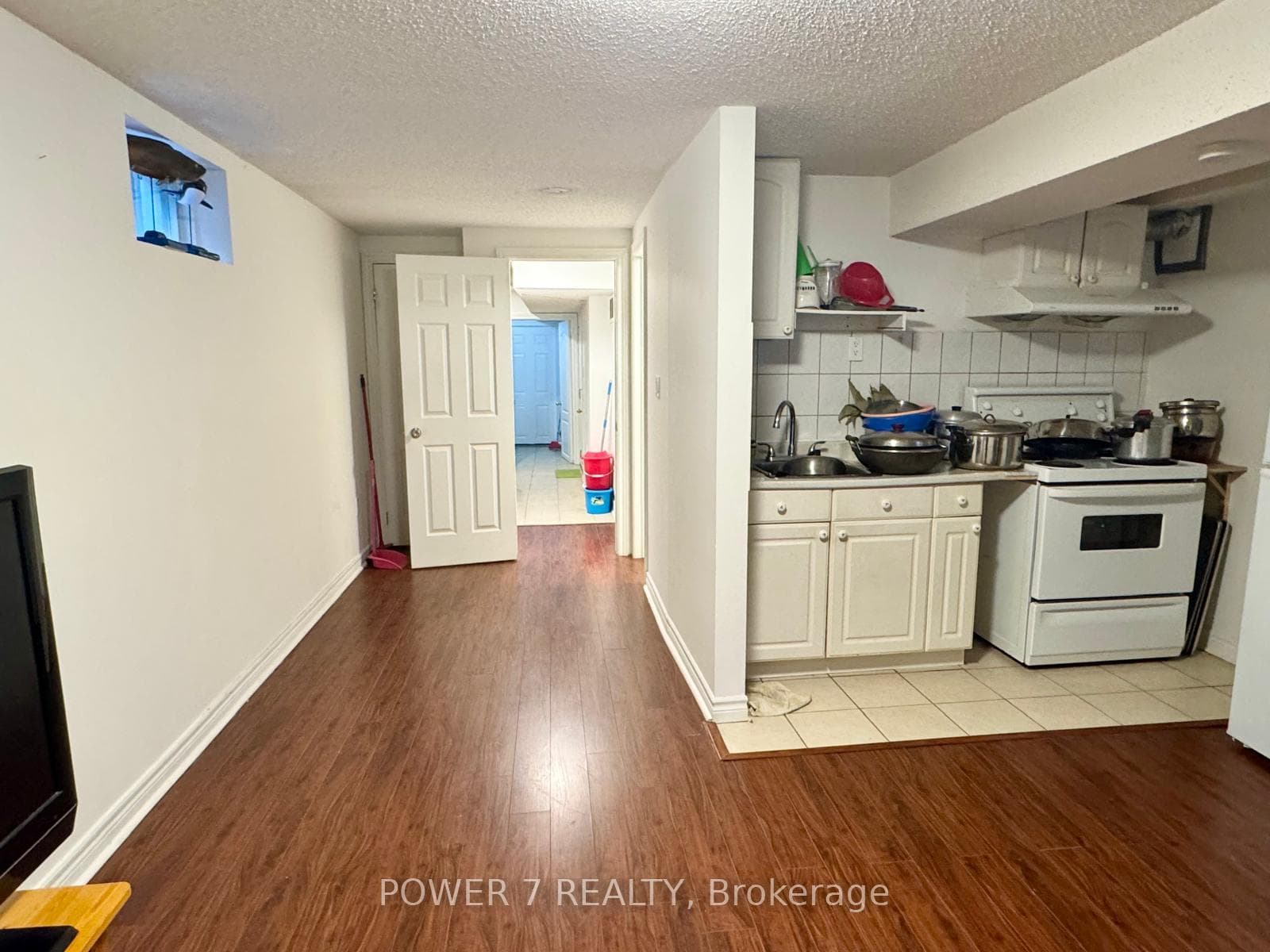 85B Maybourne Avenue photo 21