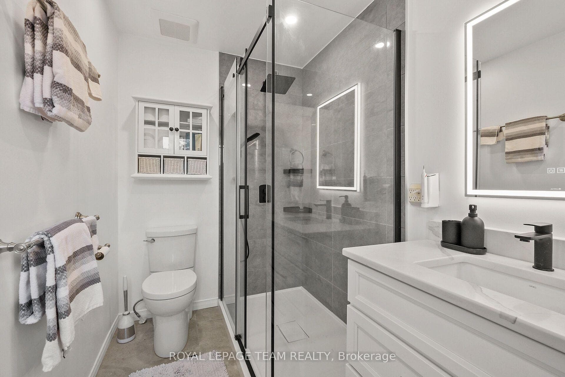 Glass shower in 3pc Ensuite.