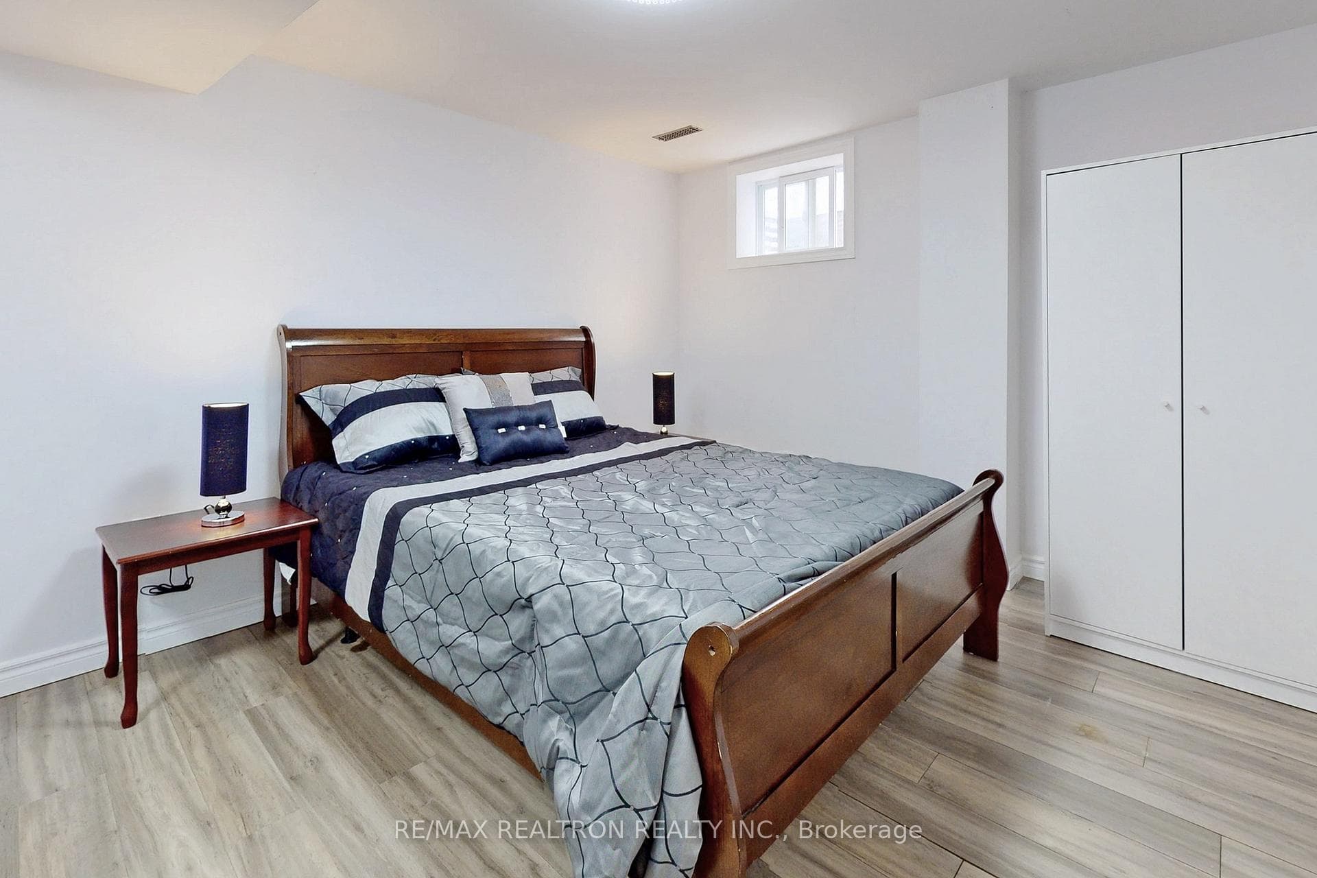 32 Subrisco Avenue Unit Bsmt photo 12