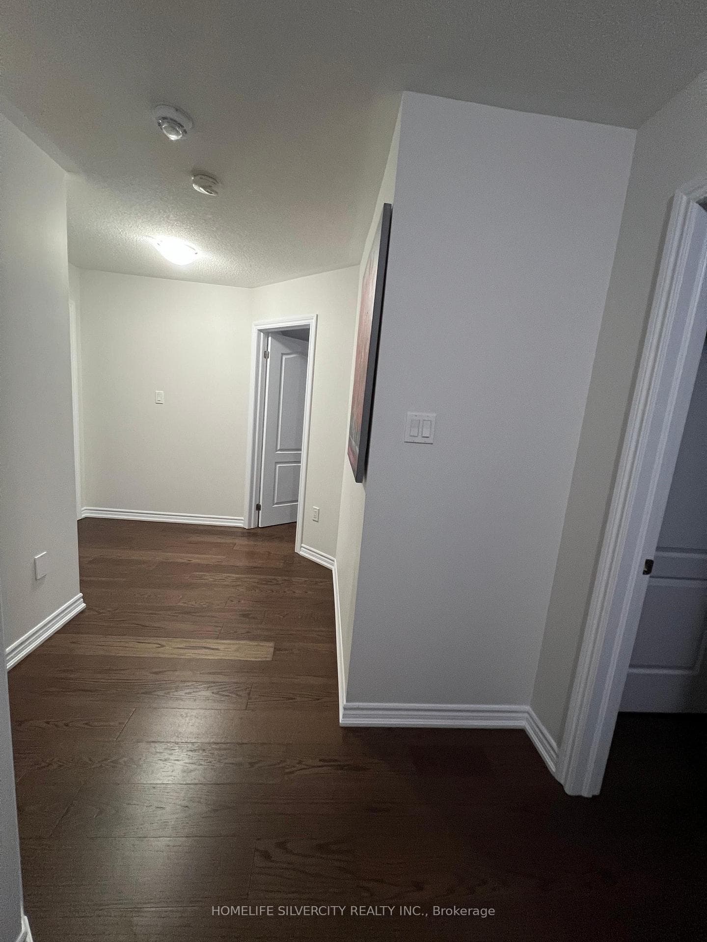 88 Roulette Crescent photo 14