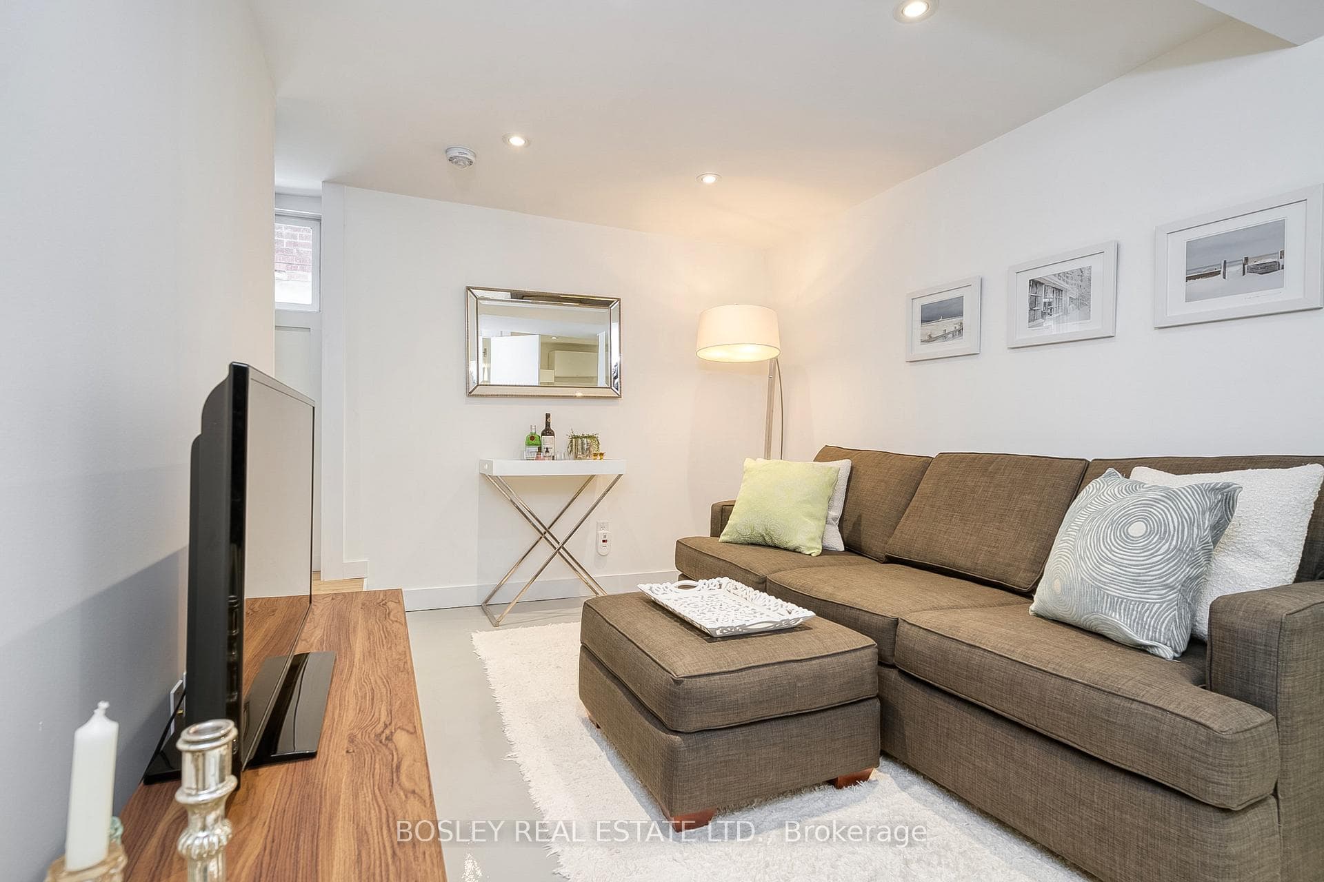 160 John Street photo 28